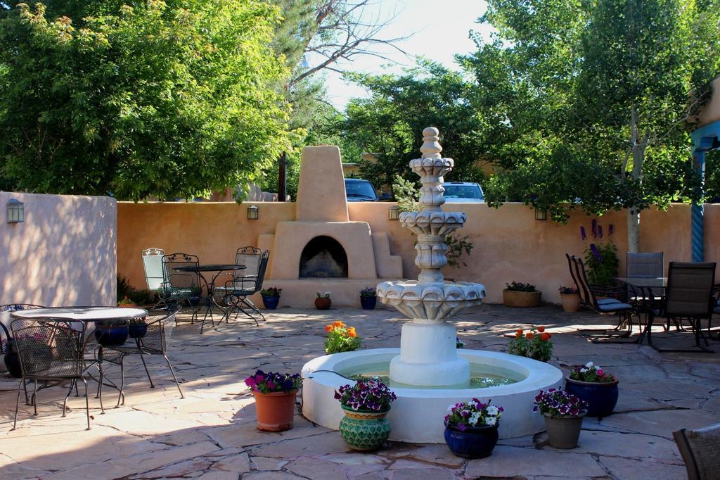 Casa Benavides Inn Taos Exterior photo